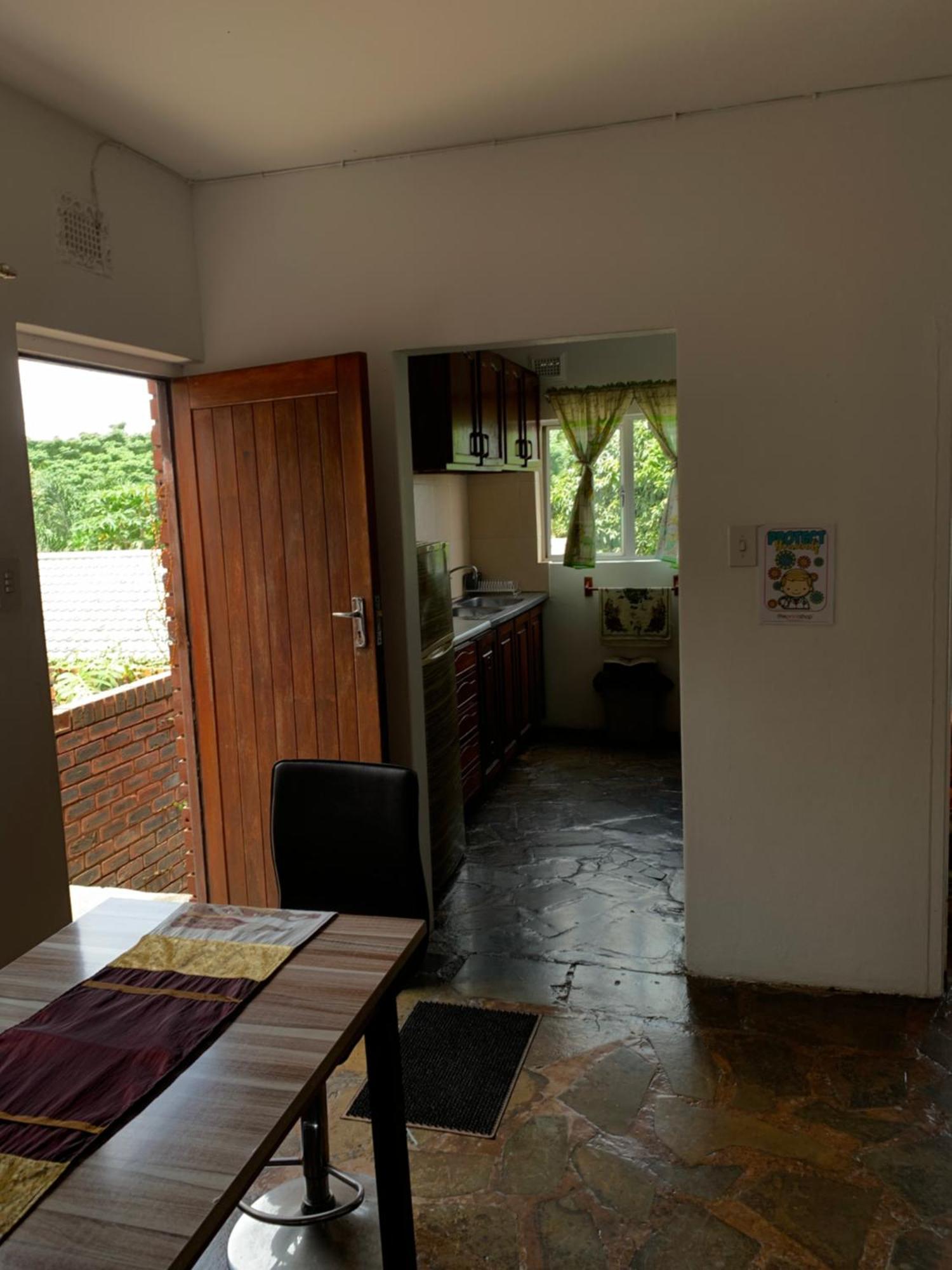 Apartment Modern Rustic Durban